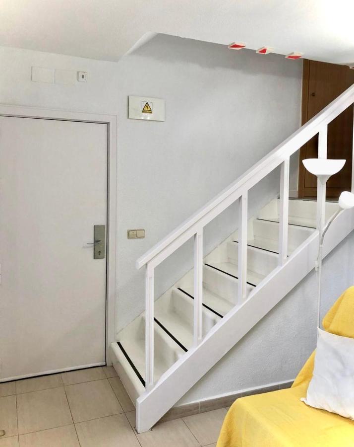 Apartamento Aloha Playa , Vistas Al Mar Apartment เบนัลมาเดนา ภายนอก รูปภาพ