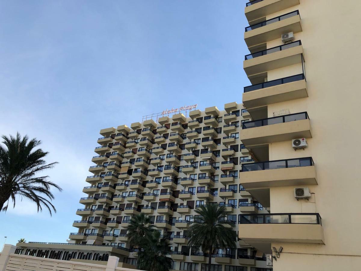Apartamento Aloha Playa , Vistas Al Mar Apartment เบนัลมาเดนา ภายนอก รูปภาพ
